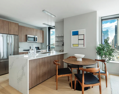  11th Avenue - Photo Thumbnail 1