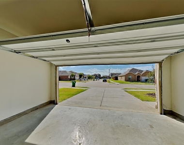 514 Robinson Way - Photo Thumbnail 23