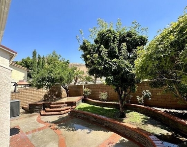 12222 Crystal Hills Way - Photo Thumbnail 23