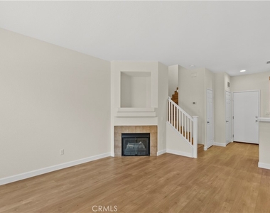 25745 Perlman Place - Photo Thumbnail 2