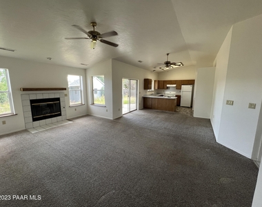 8128 E Gale Road - Photo Thumbnail 4