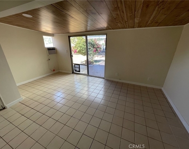 29250 Pierrott Avenue - Photo Thumbnail 17