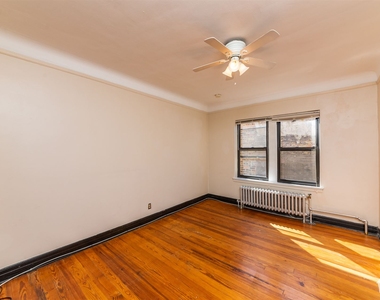 948 W Cuyler Ave Apt 313 - Photo Thumbnail 1