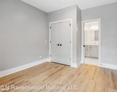 4540 N Ravenswood Ave - Photo Thumbnail 2