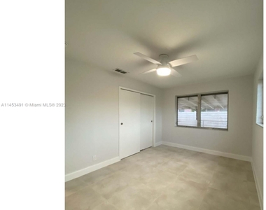 3121 Sw 16th Ct - Photo Thumbnail 21