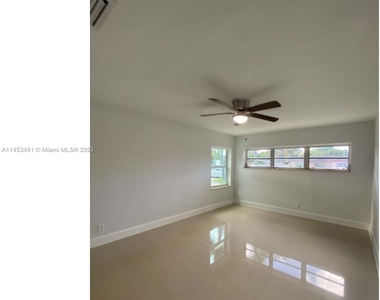 3121 Sw 16th Ct - Photo Thumbnail 17