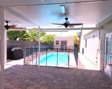 12450 Sw 203rd St - Photo Thumbnail 22