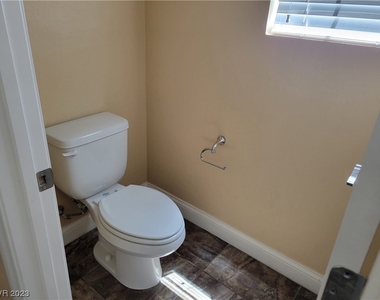 1331 Bear Brook Avenue - Photo Thumbnail 16