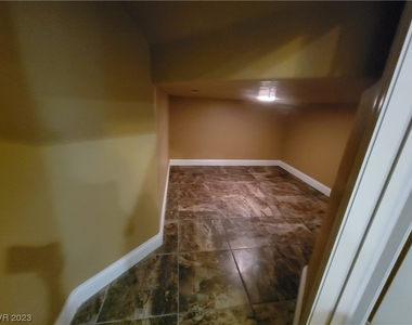 1331 Bear Brook Avenue - Photo Thumbnail 22