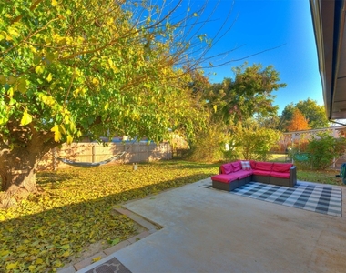 4920 N Pate Avenue - Photo Thumbnail 27