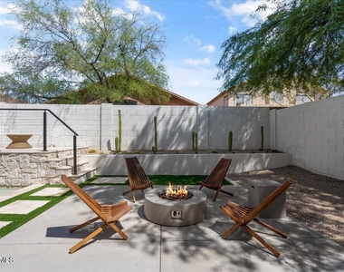 4322 E Lone Cactus Drive - Photo Thumbnail 16