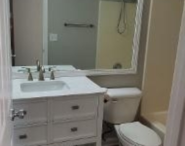 2661 Laurel Lane Nw - Photo Thumbnail 9