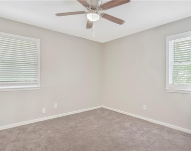 2344 Omaha Road Sw - Photo Thumbnail 22