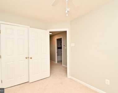 998 Harrison Circle - Photo Thumbnail 26