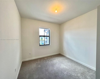 11918 Sw 247 Terrace - Photo Thumbnail 24