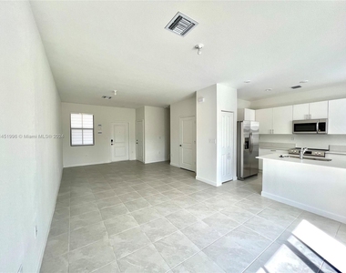 11918 Sw 247 Terrace - Photo Thumbnail 2