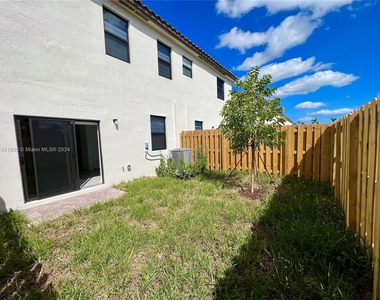 11918 Sw 247 Terrace - Photo Thumbnail 11