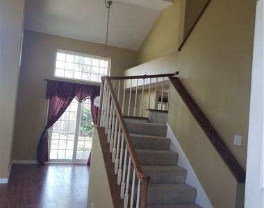 5620 Delacroix Way - Photo Thumbnail 5