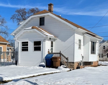 824 Manitowoc Street - Photo Thumbnail 0