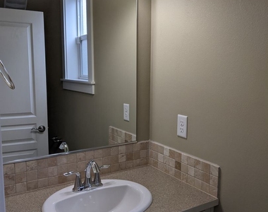 3031 Guadalupe Way - Photo Thumbnail 8