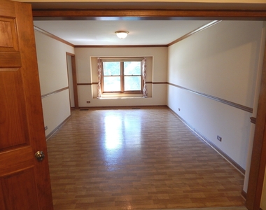 1341 Greenfield Court - Photo Thumbnail 8