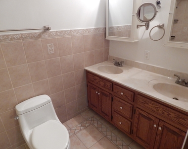 1341 Greenfield Court - Photo Thumbnail 12