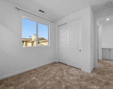 1556 W Plaza Del Amo - Photo Thumbnail 35