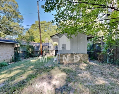 4220 Rhodes Ave - Photo Thumbnail 25