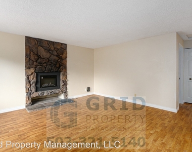 4533-4535 Ne 42nd Avenue - Photo Thumbnail 4