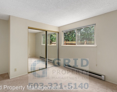 4533-4535 Ne 42nd Avenue - Photo Thumbnail 12