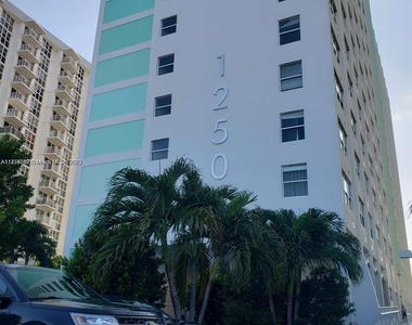 1250 West Ave - Photo Thumbnail 0