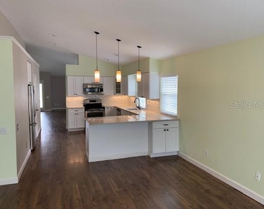 3544 Moss Pointe Place - Photo Thumbnail 9