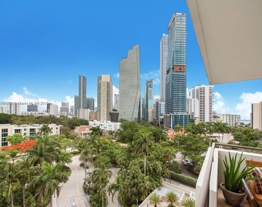 1581 Brickell Ave - Photo Thumbnail 23