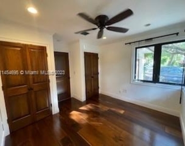 721 Tibidabo Ave - Photo Thumbnail 21