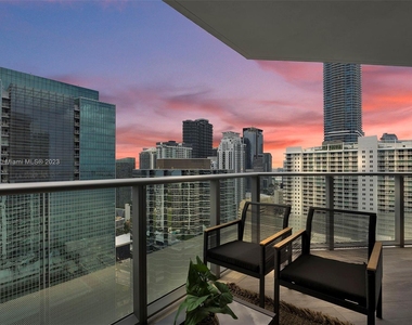 1300 Brickell Bay Dr - Photo Thumbnail 31