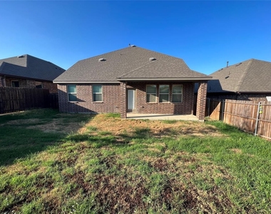 2905 Lampasas Lane - Photo Thumbnail 21