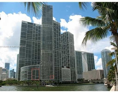 475 Brickell Ave - Photo Thumbnail 0