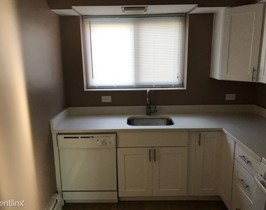 1119 Greenleaf - Photo Thumbnail 1