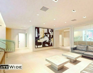 240 East 82nd Street - Photo Thumbnail 6