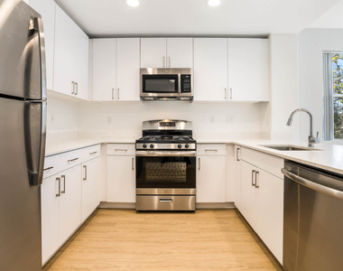 27105 Silver Oak Lane - Photo Thumbnail 26