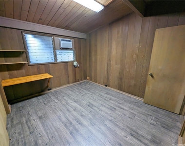 1666 Hoolehua Street - Photo Thumbnail 7