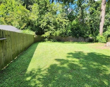 701 Mozley Drive Se - Photo Thumbnail 24