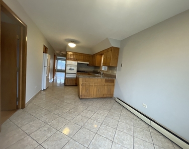 5504 W 63rd Place - Photo Thumbnail 2