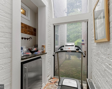 3419 Dent Place Nw - Photo Thumbnail 5