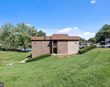 8501 Barrington Ct - Photo Thumbnail 22