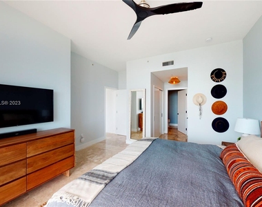 3470 E Coast Ave - Photo Thumbnail 7