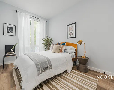 2915 Snyder Avenue - Photo Thumbnail 9