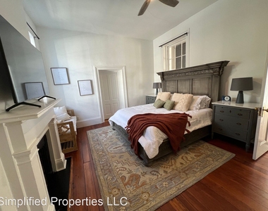 157 Wentworth St - Photo Thumbnail 5