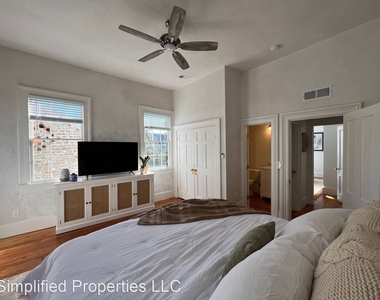 157 Wentworth St - Photo Thumbnail 8