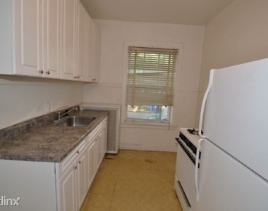 5023 N. Winchester, Unit 4 - Photo Thumbnail 3